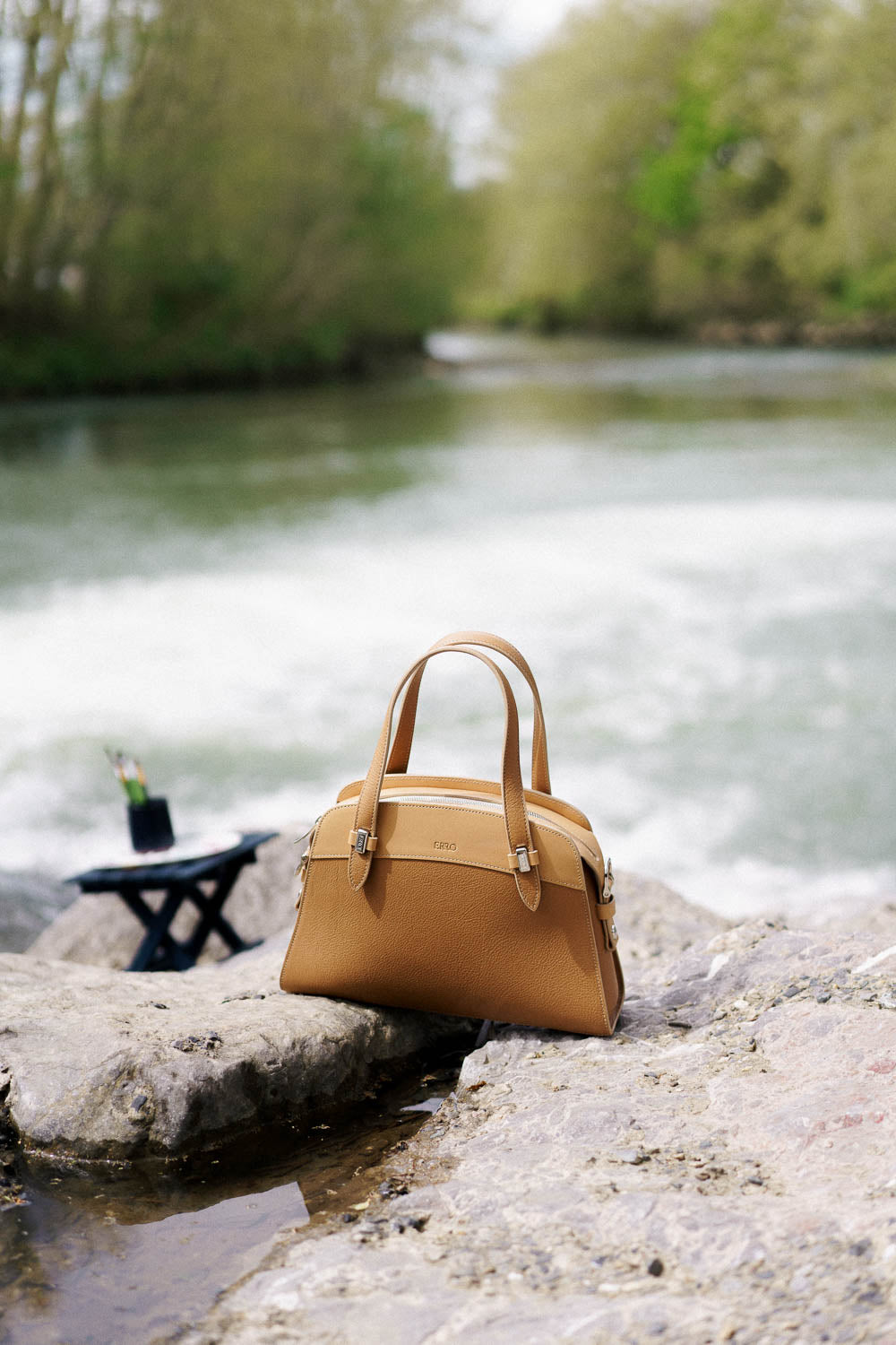 Sac à main en cuir beige et marron