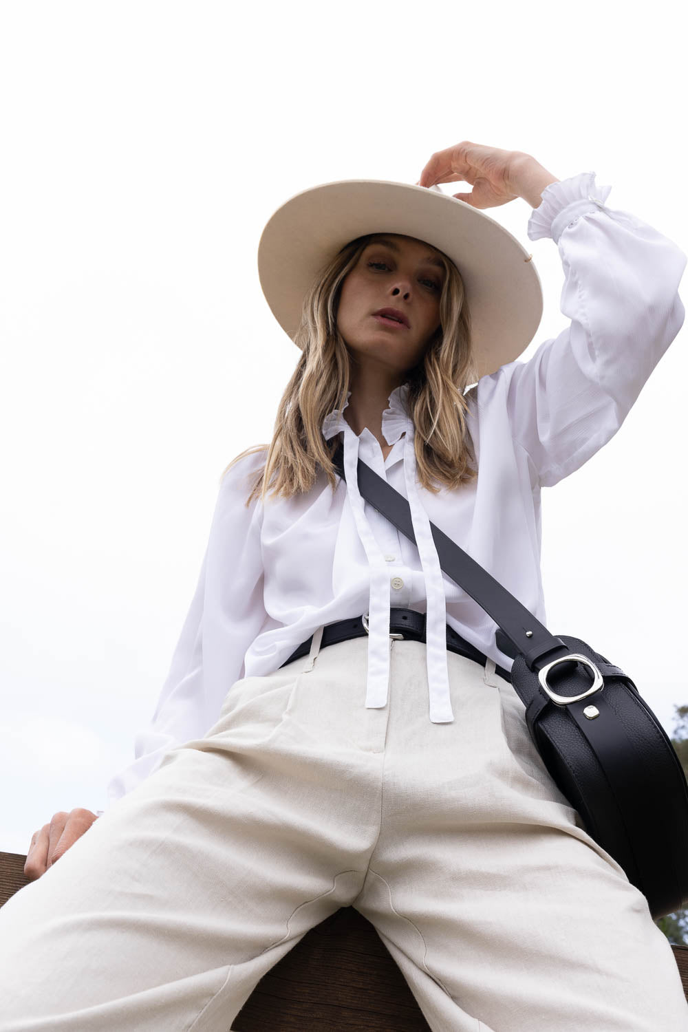 Sac à main en cuir noir femme