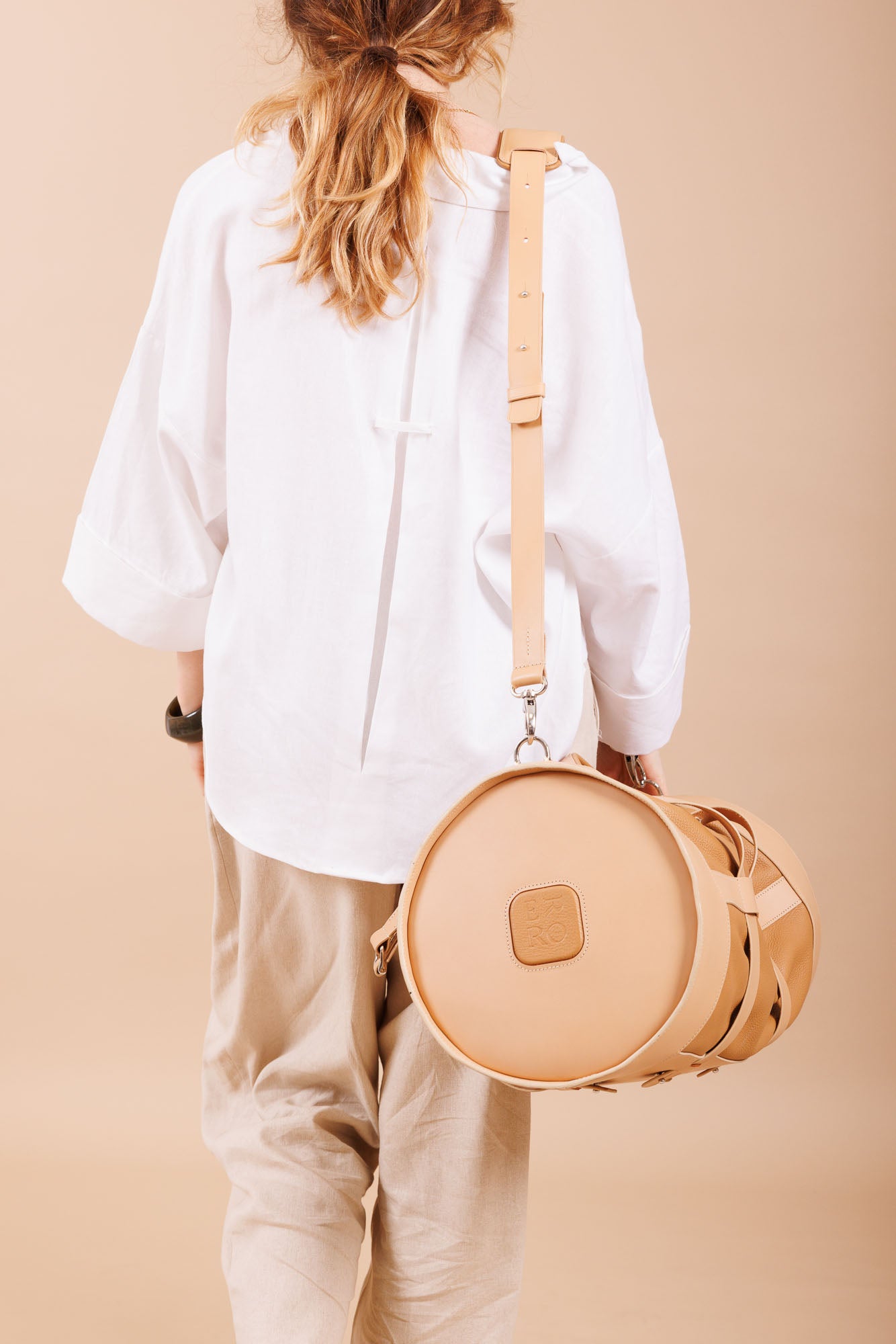 Sac de voyage en cuir beige
