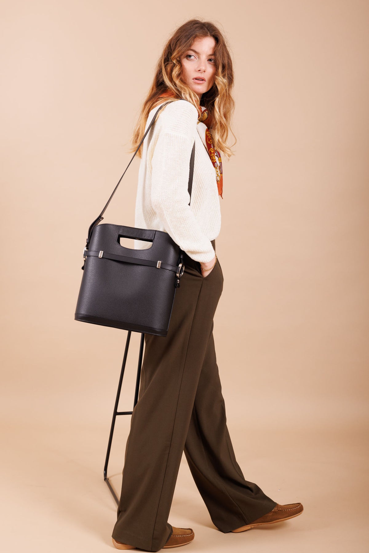 Sac à main en cuir noir