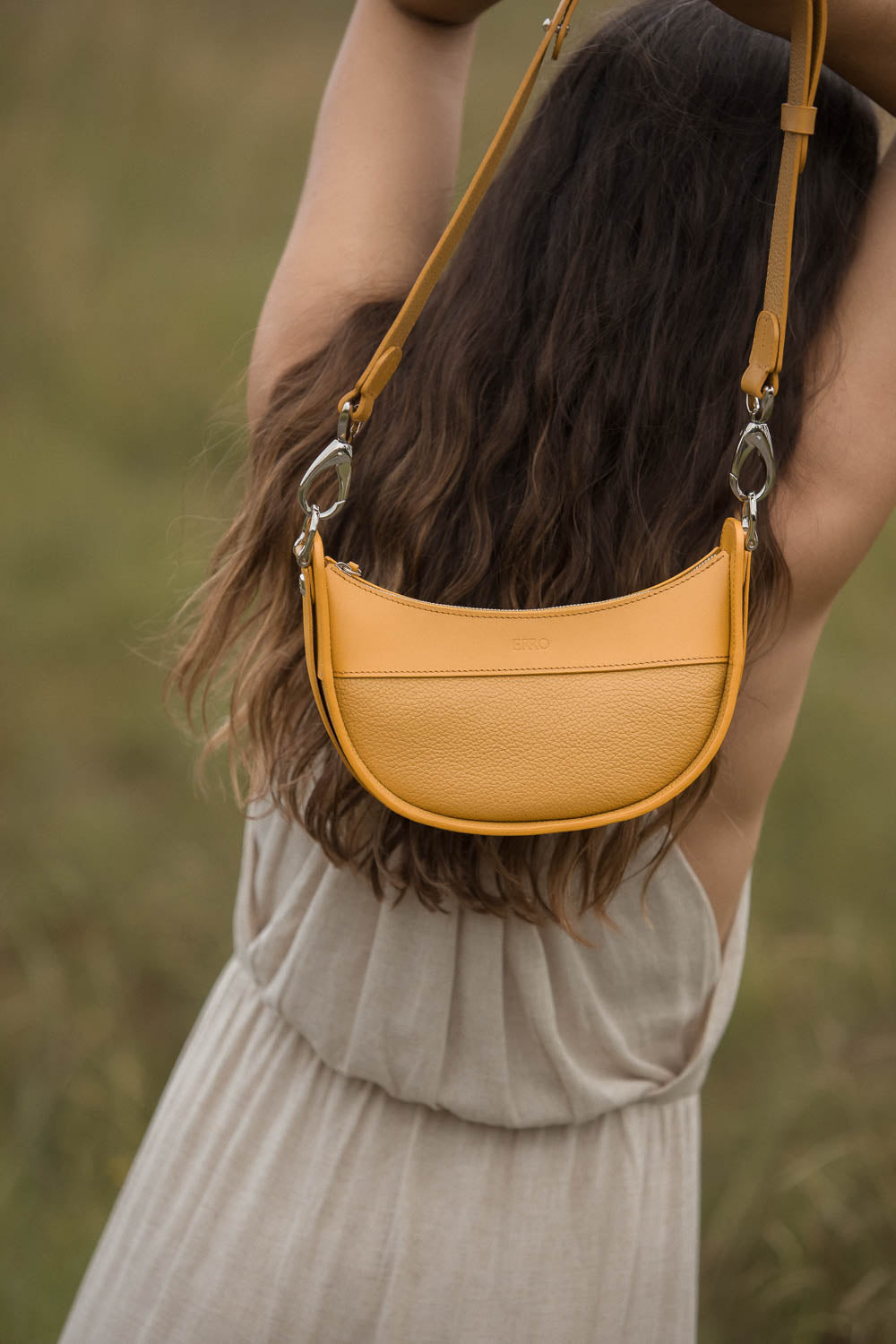 Sac à main en cuir jaune femme