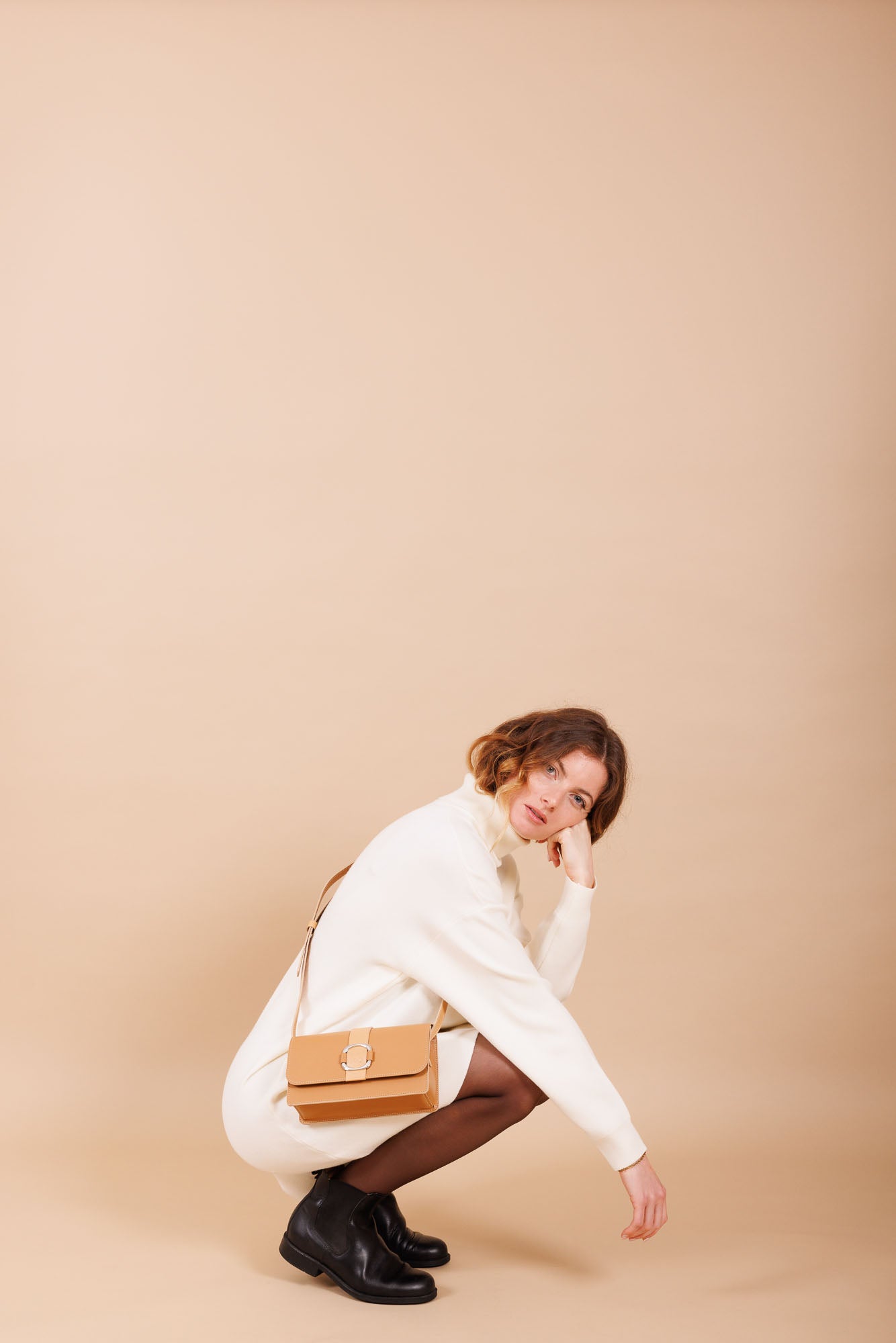 Sac à bandoulière en cuir beige femme