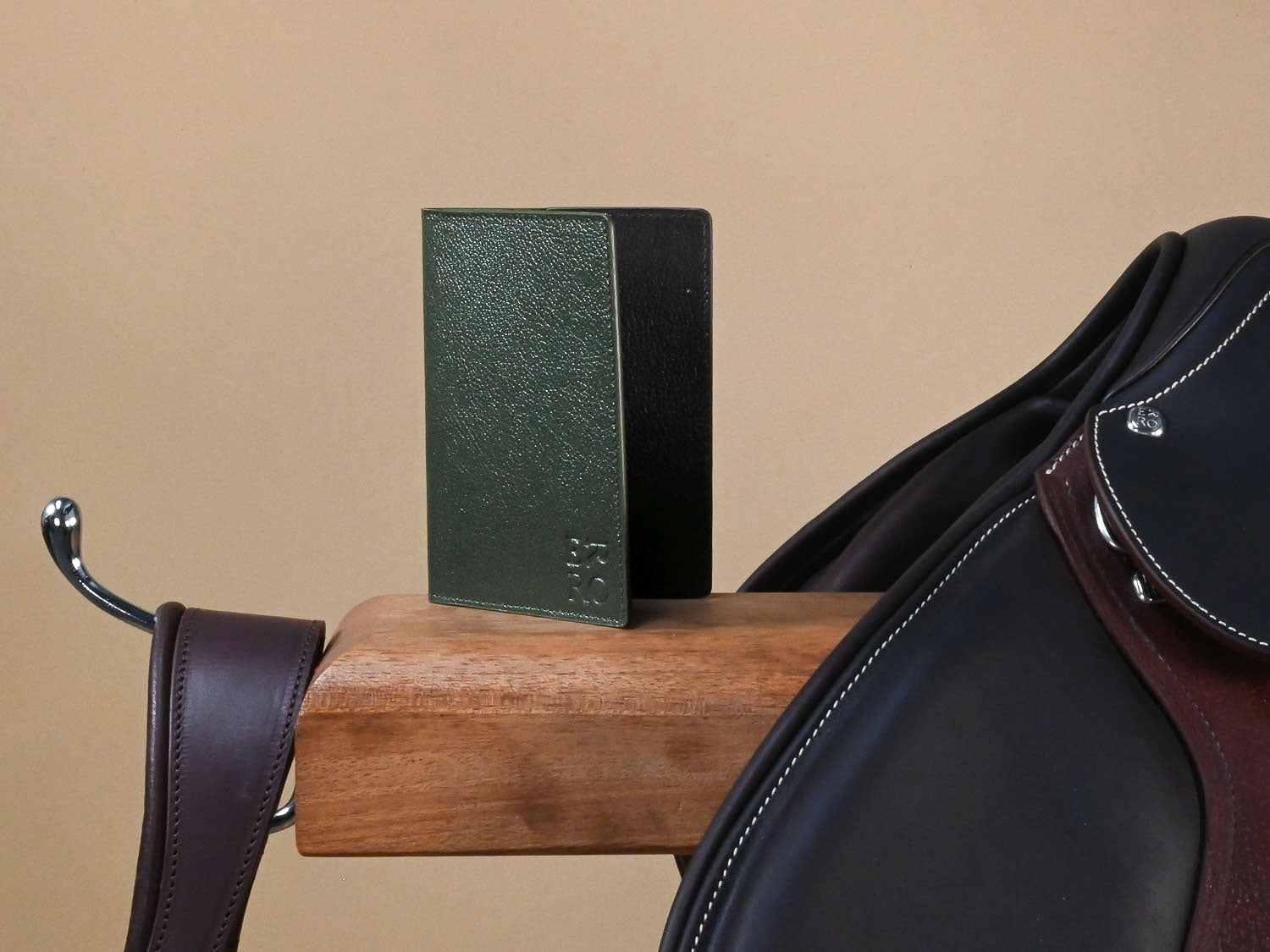 Protège passeport en cuir vert