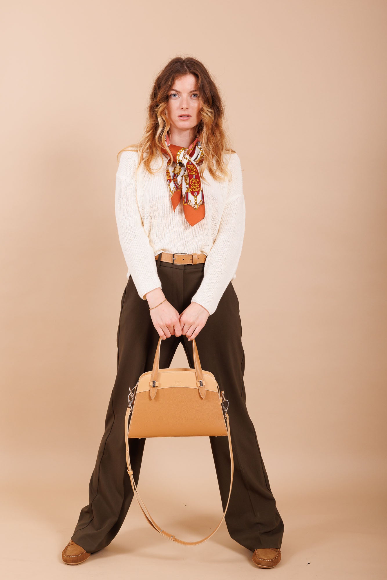 Sac à main en cuir beige femme