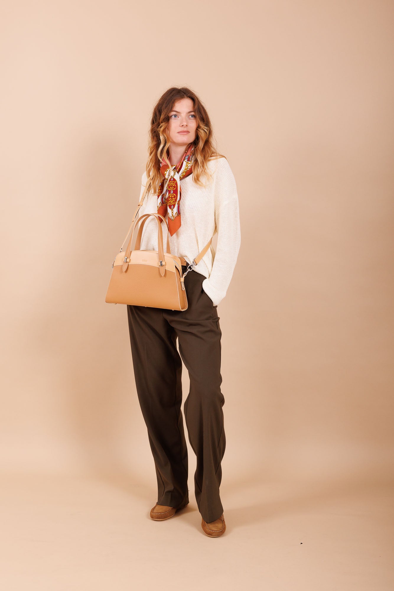 Sac à main en cuir beige femme