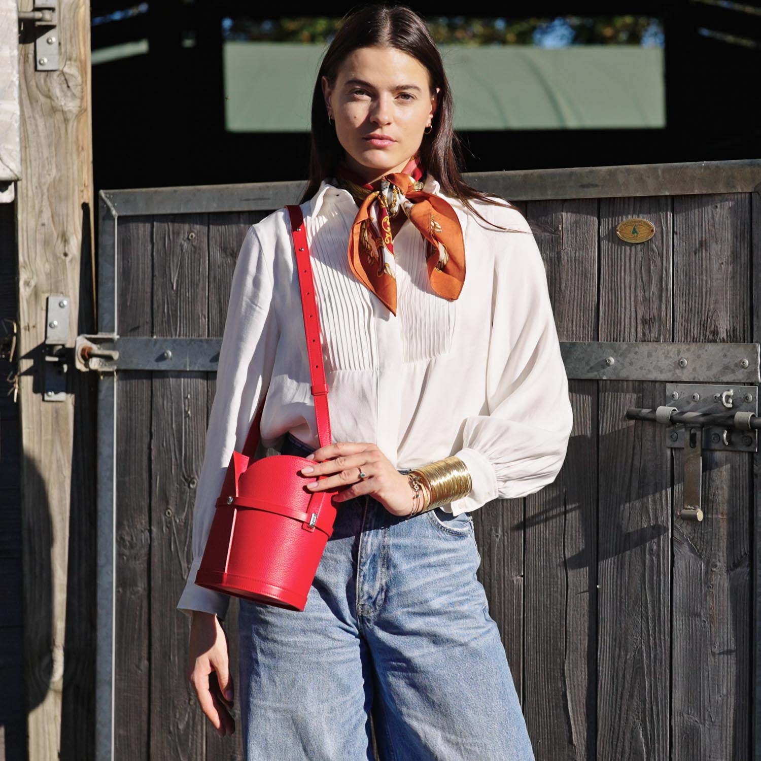 Sac à main en cuir rouge