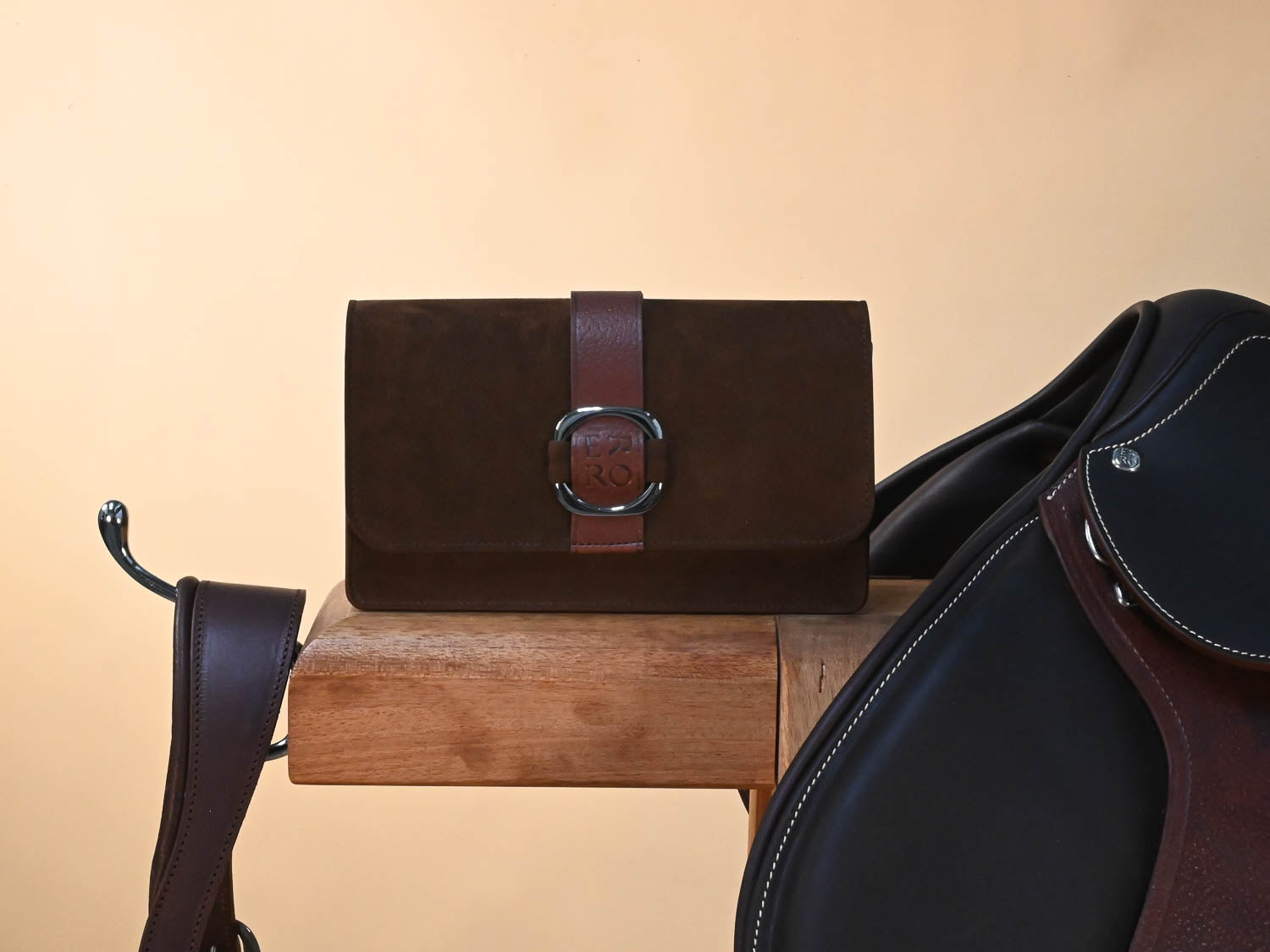 Sac à bandoulière en cuir et velours