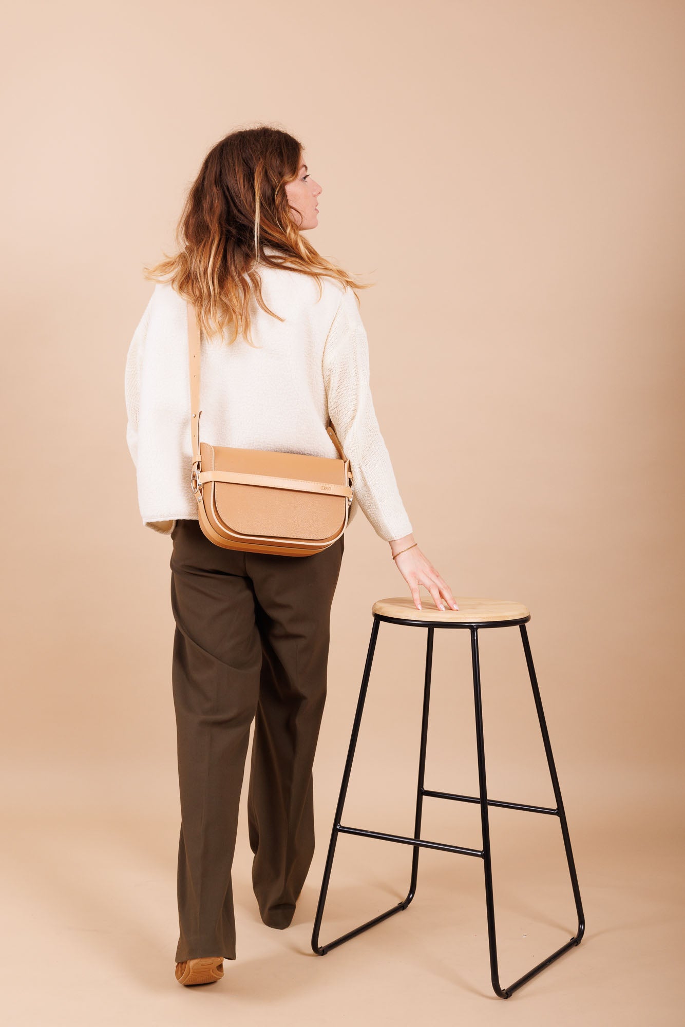 Sac à bandoulière en cuir beige femme