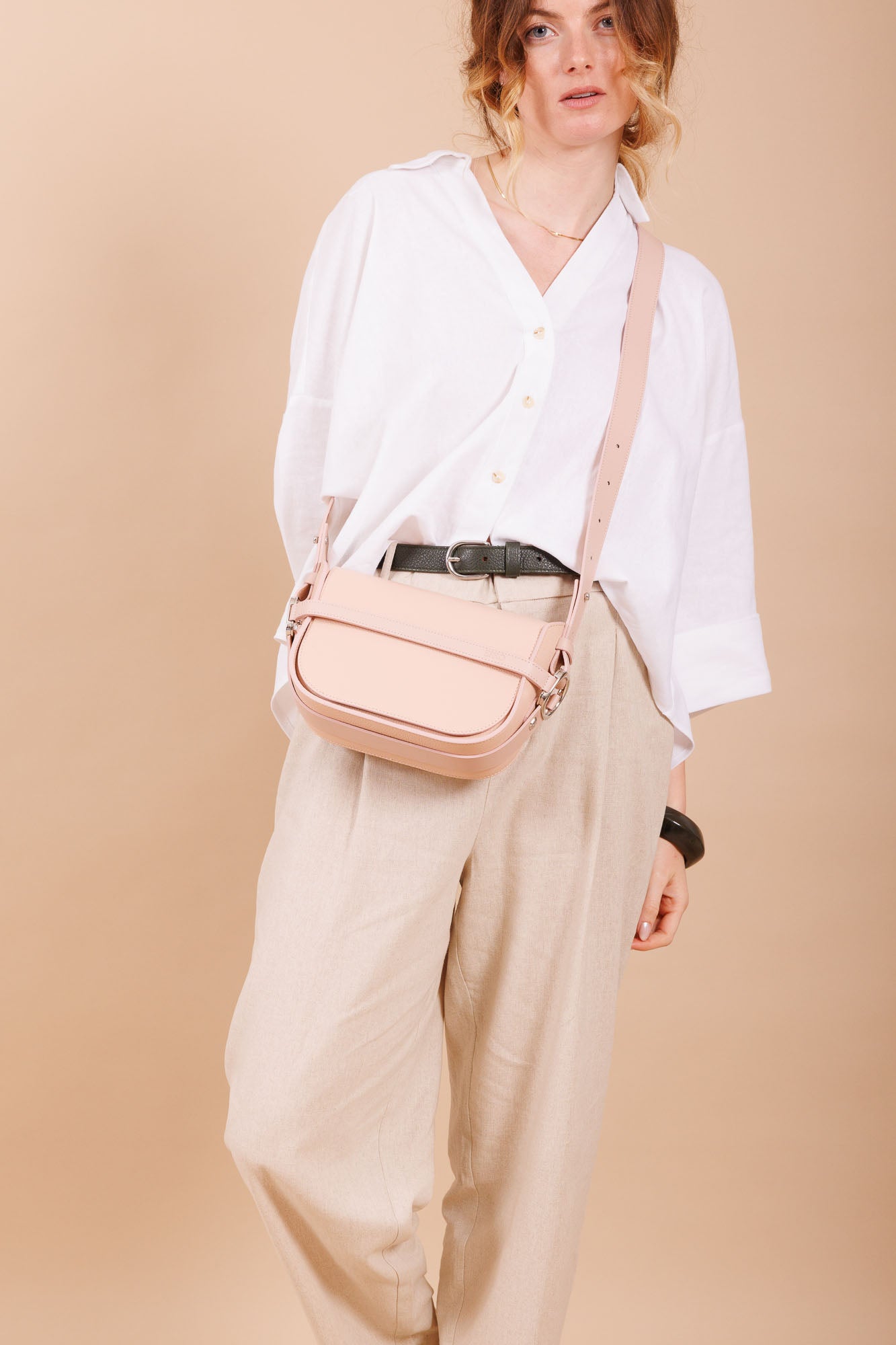 Sac à bandoulière en cuir rose