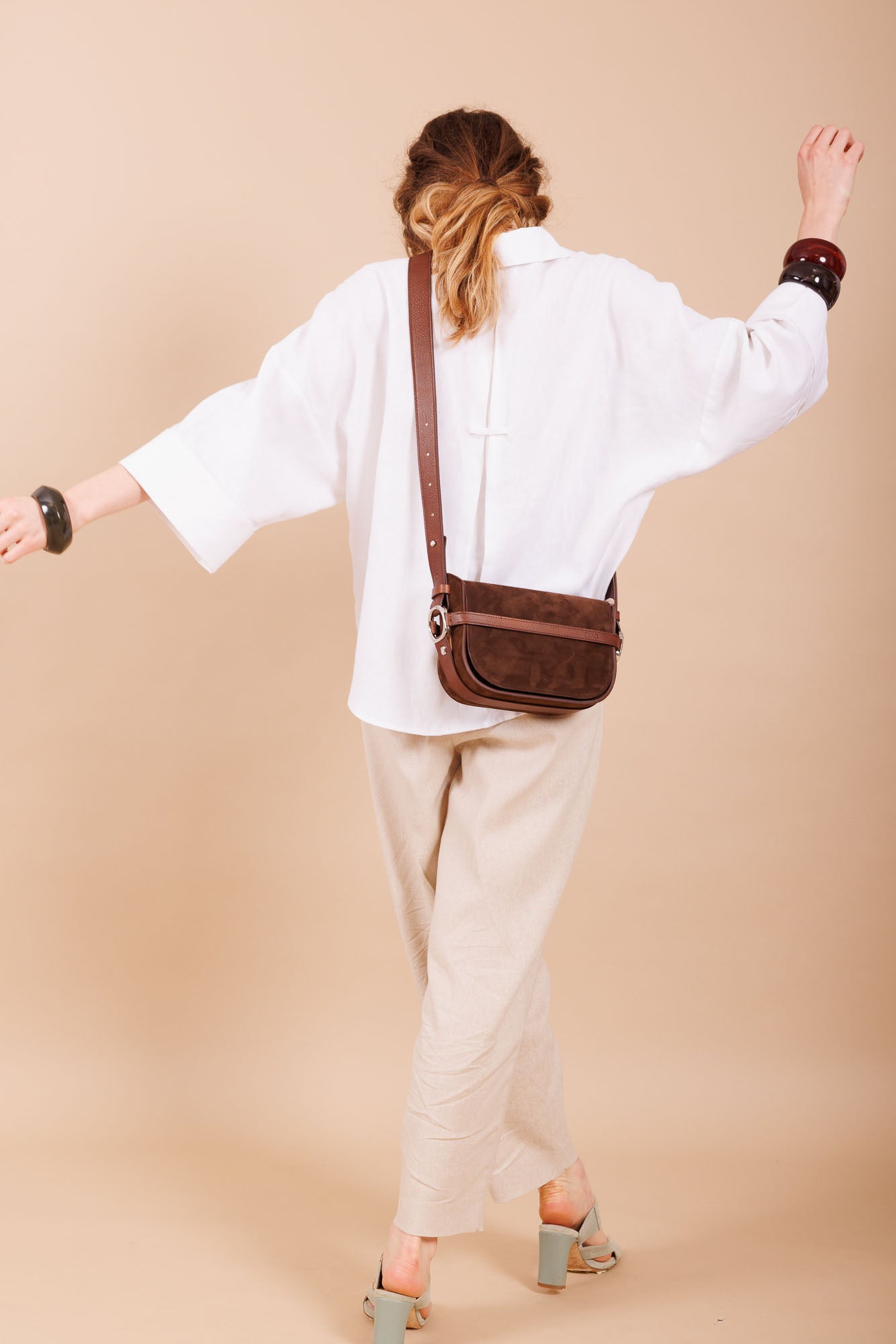 Sac à bandoulière en cuir et velours marron