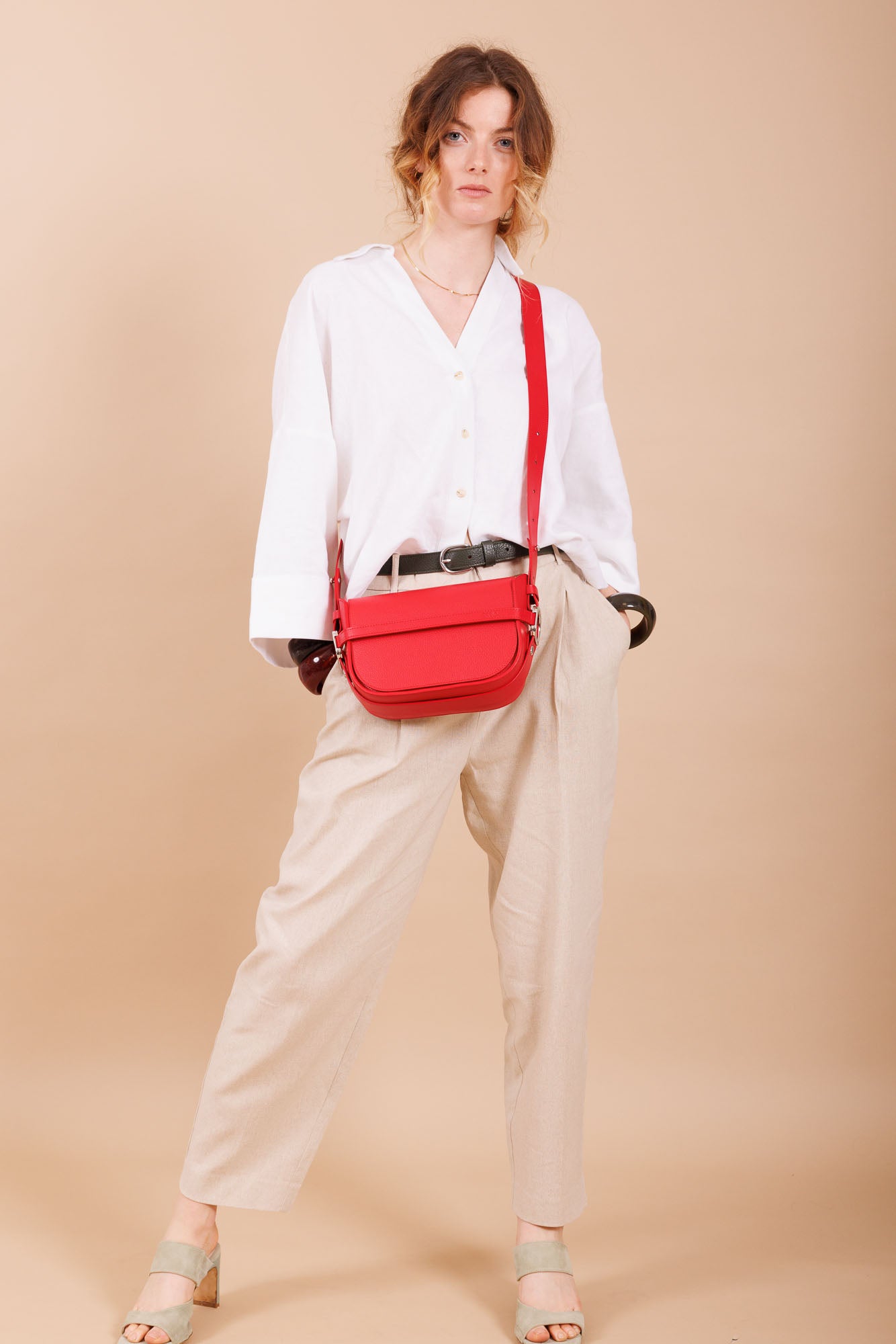 Sac à main en cuir rouge femme