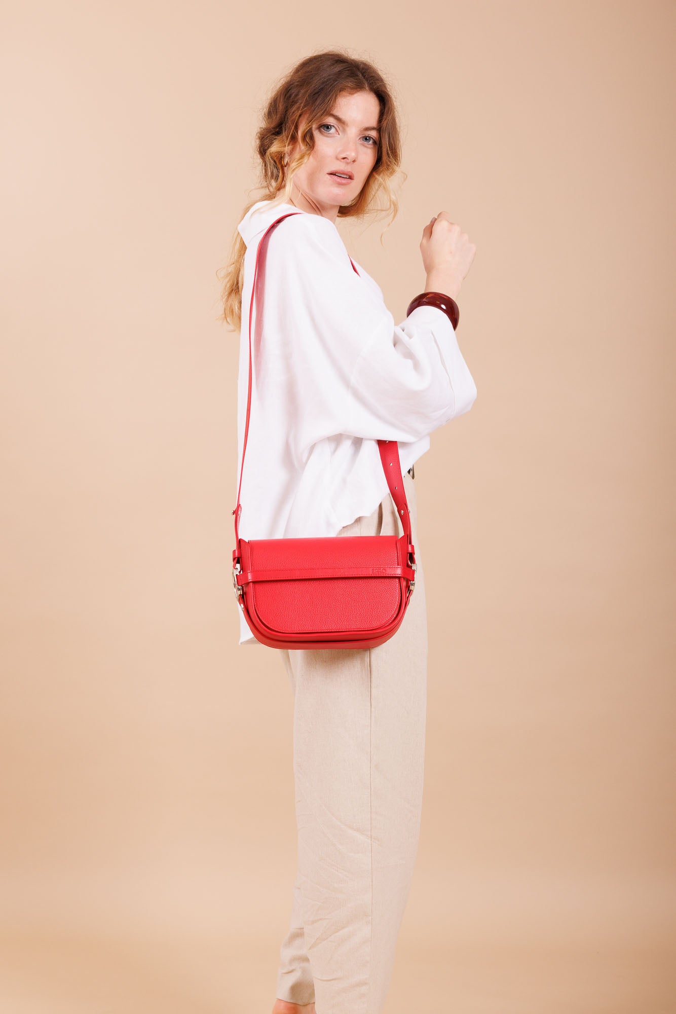 Sac à bandoulière en cuir rouge femme