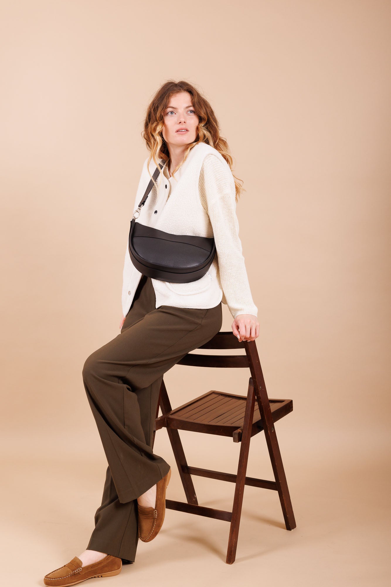 Sac à main en cuir noir femme