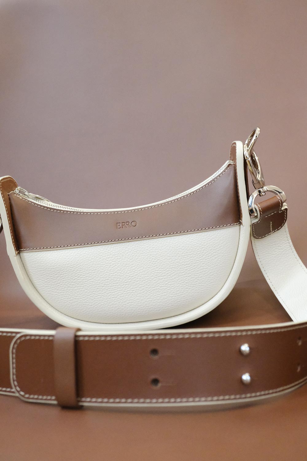 Sac demi-lune Ilargia couleur Jasmin et Moka 