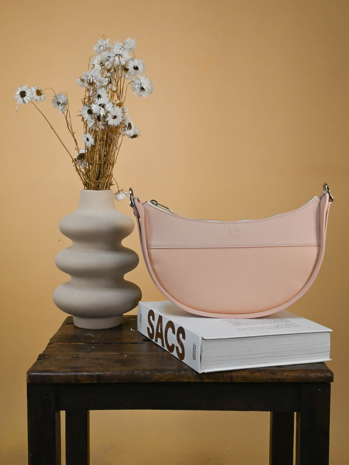 Sac en main en cuir rose 